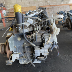 Двигател ISEKI E393