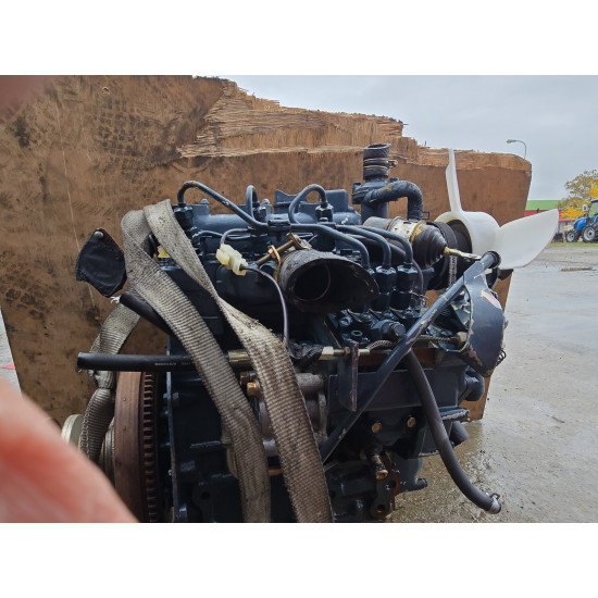 Двигател Kubota D722