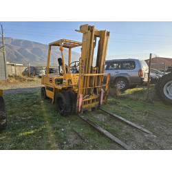 Мотокар KOMATSU FG20