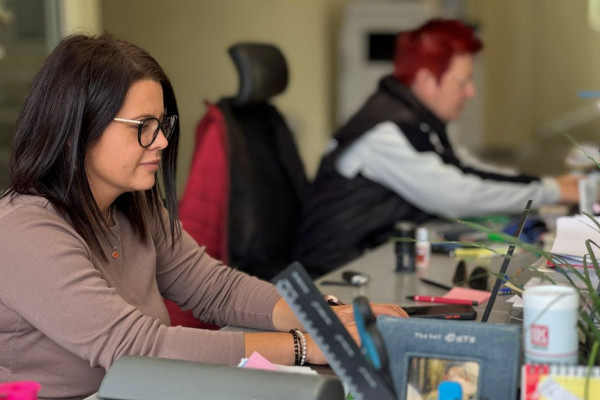 екипът на сатнет карлово японски трактори лили