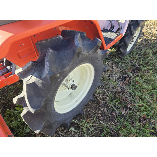 Kubota Aste A-15 с фреза