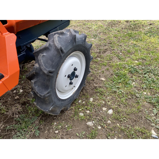 Kubota Bulltra B1-15 с фреза
