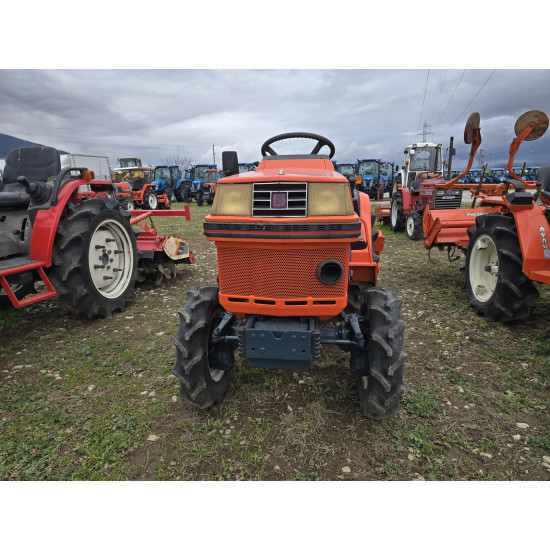 Kubota Bulltra B1-15 с фреза