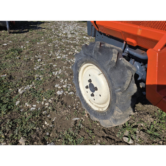 Kubota Bulltra B1-15 с фреза