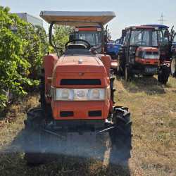Kubota GL220 с кабина и фреза