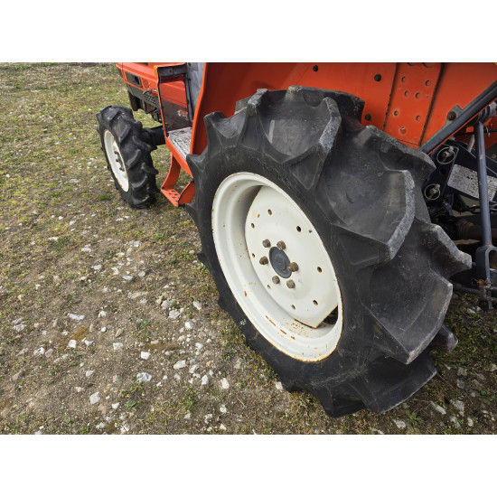 Kubota GL221 с фреза