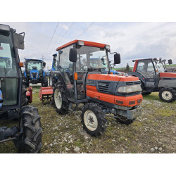 Kubota GL221 с кабина и фреза