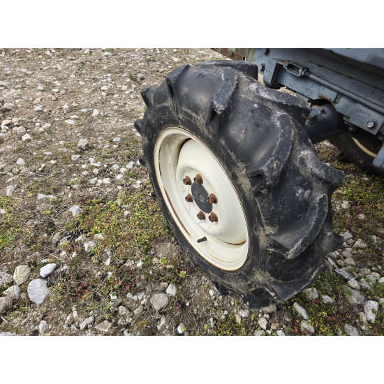 Kubota GL221 с кабина и фреза