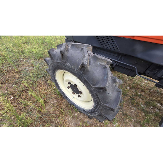 Kubota GL27D с кабина и с фреза