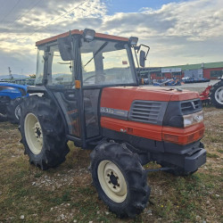 Трактор с кабина без фреза Kubota GL320 