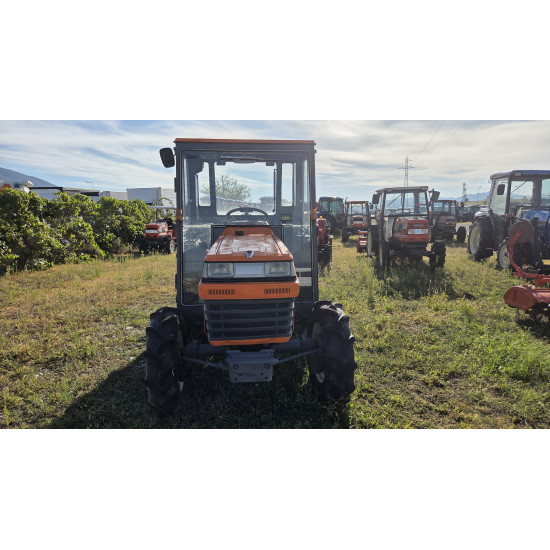Kubota Sunshine L1-275 с фреза