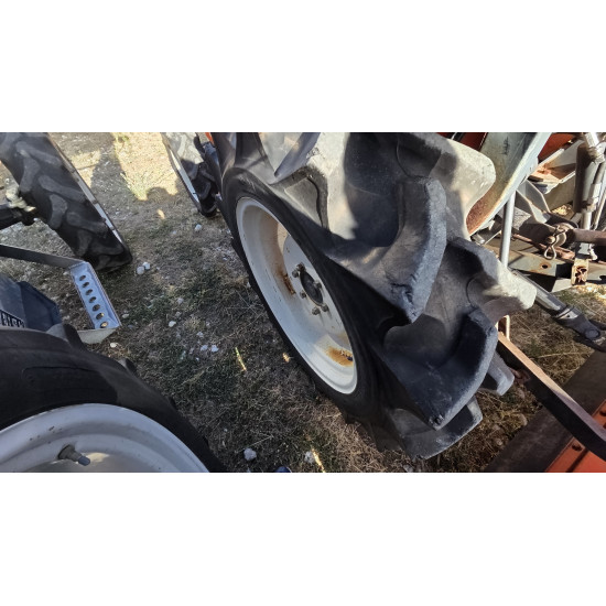 Kubota L270D с кабина и с фреза