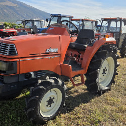 Kubota Saturn X-20 с фреза