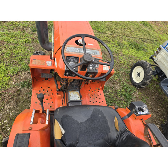 Kubota B1502D с фреза
