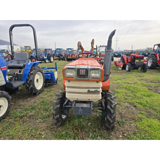 Kubota B1502D с фреза