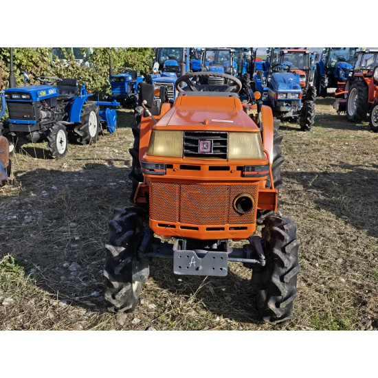 Kubota Bulltra B1-17 с фреза