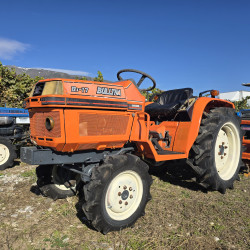 Kubota Bulltra B1-17 с фреза