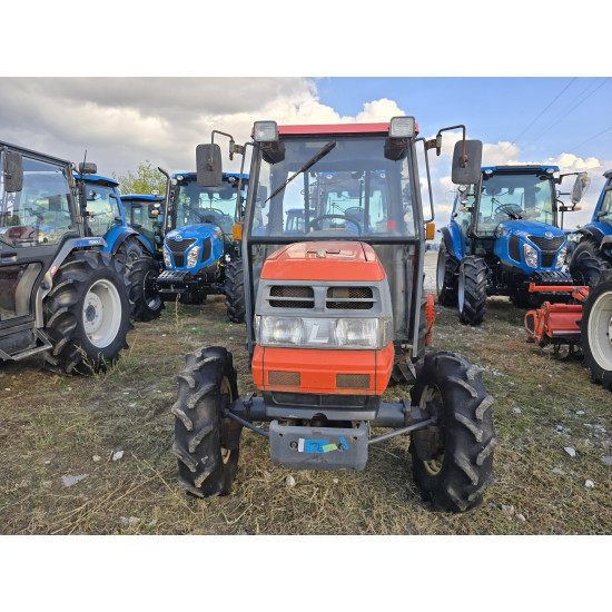 Трактор с кабина и фреза Kubota GL320 