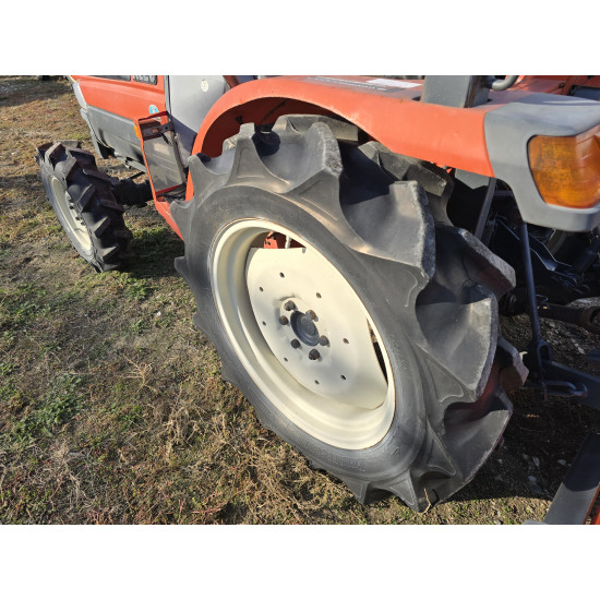 Kubota KL25 с фреза