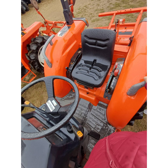Kubota KL30 с фреза Kubota KL30 с фреза