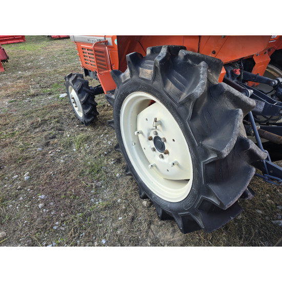 Kubota Sunshine L1-255 с фреза