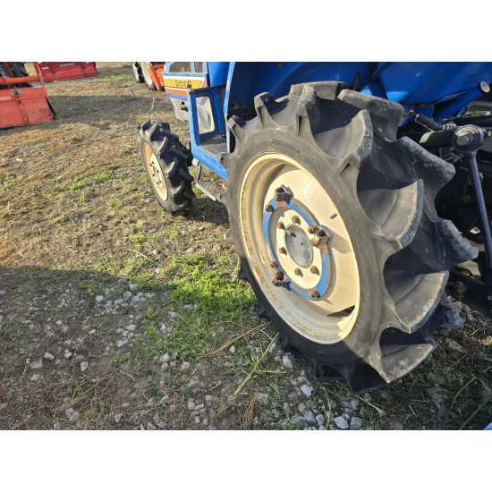 Iseki TU 185 с фреза