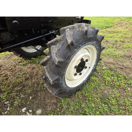 Mitsubishi MT22 с фреза